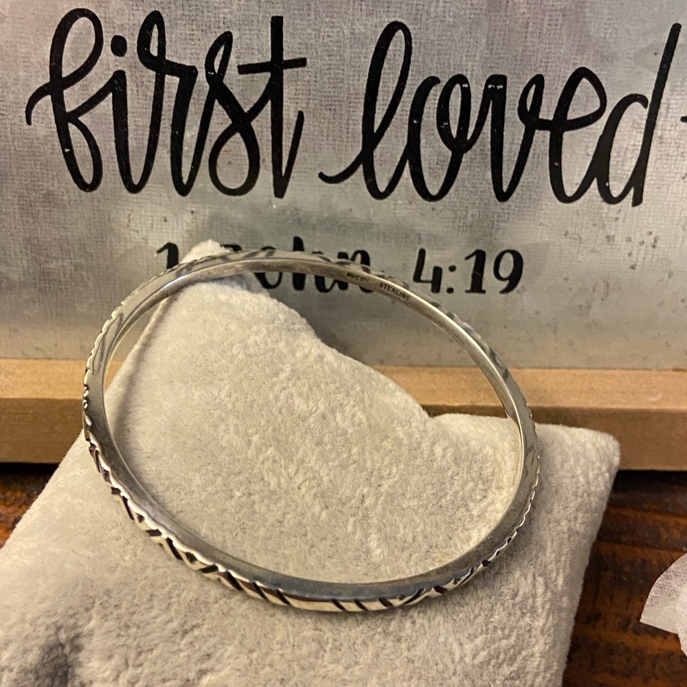 SOLD Rare Retired Sterling Silver bangle bracelet - Picture 3 of 7